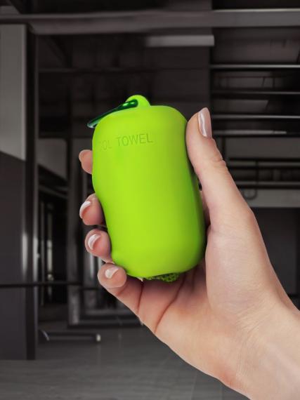 Охлаждающее полотенце Narvik в силиконовом чехле, зеленое яблоко